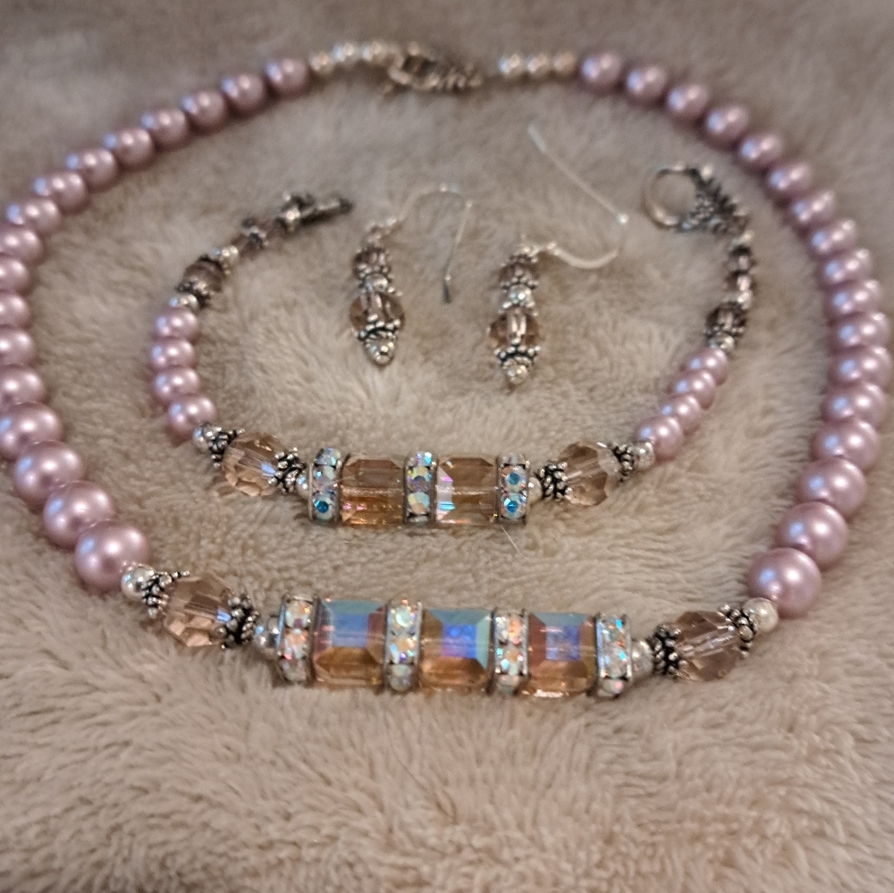 Beautiful Swarovski Necklace,bracelet,Earring set